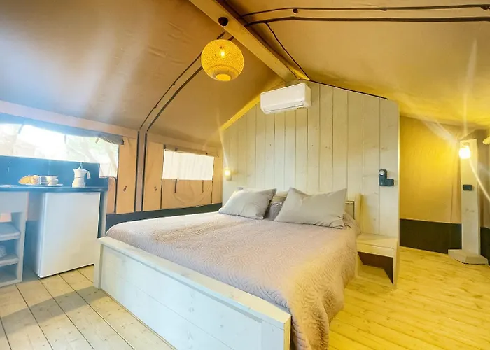 Glamping Il Poderino * 체치나